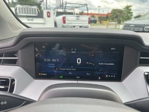 New 2027 Chevrolet Bolt RS w/ Technology Package FWD image 21