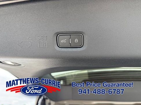 New 2026 Ford Expedition Platinum w/ Stealth Appearance Package AWD/4WD image 15