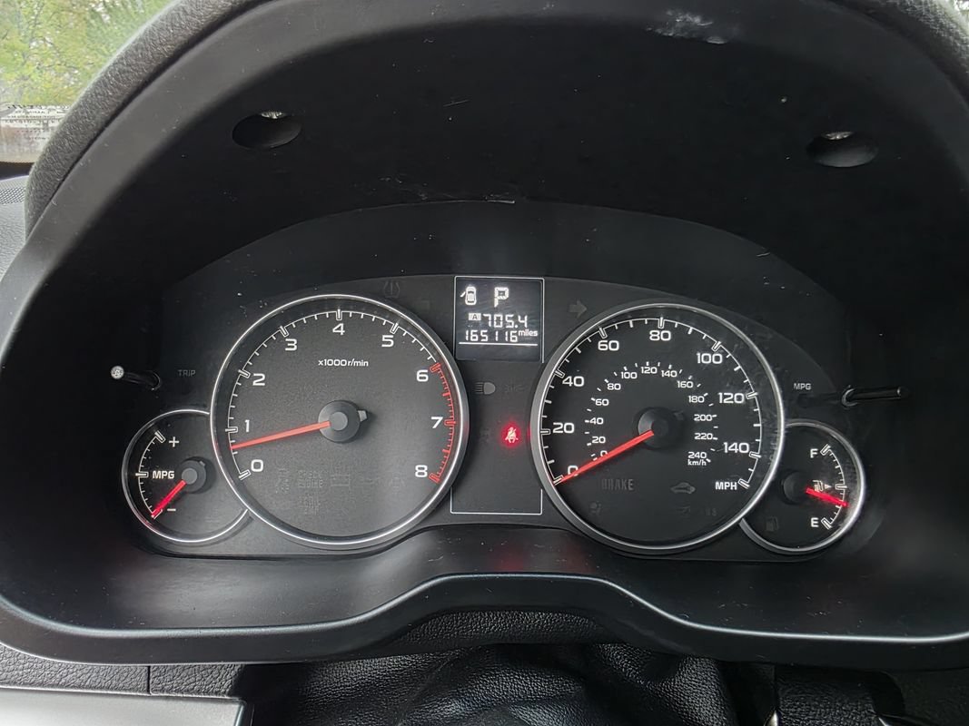 Used 2013 Subaru Legacy 2.5i Premium w/ All-Weather Pkg + Moonroof AWD/4WD image 32