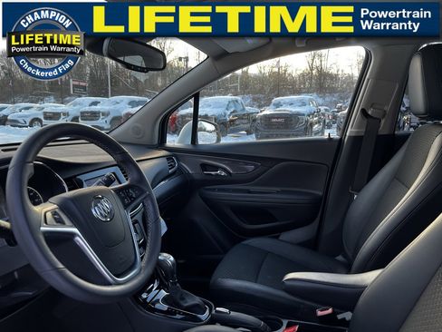 Certified 2022 Buick Encore Preferred w/ Safety Package image 17