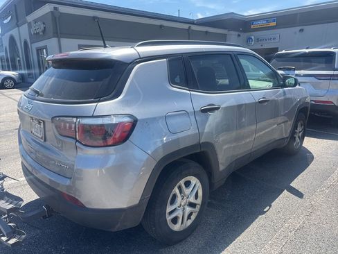 Used 2018 Jeep Compass Sport FWD image 6