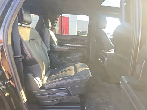 Used 2022 Ford Expedition Max Platinum image 37