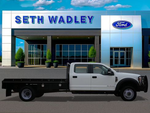 Used 2022 Ford F450 XL w/ Power Equipment Group image 2