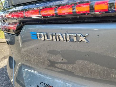 Used 2024 Chevrolet Equinox EV LT w/ LPO, Trailering Package FWD image 8