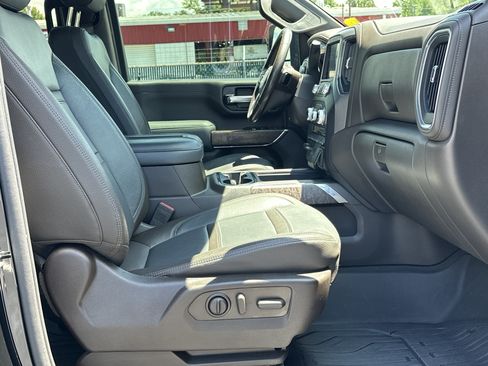 Used 2020 GMC Sierra 2500 Denali w/ Denali Ultimate Package AWD/4WD image 12