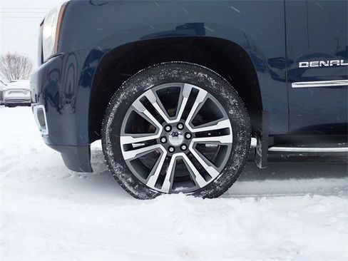 Used 2020 GMC Yukon Denali image 14