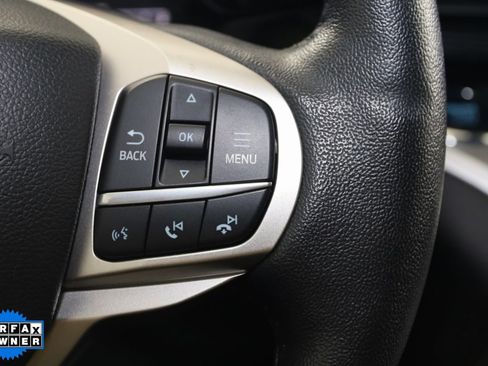 Used 2022 Ford Explorer XLT image 38