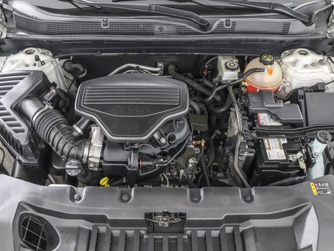 Used 2019 Chevrolet Blazer RS image 53