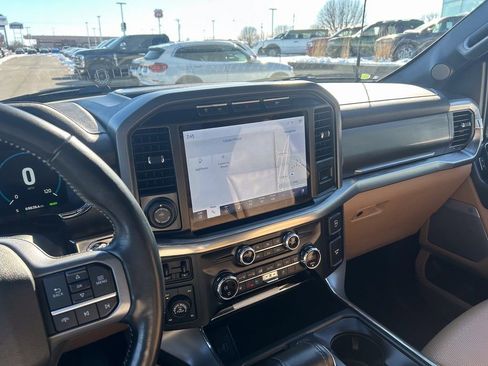 Certified 2021 Ford F150 Lariat w/ Equipment Group 502A High image 21