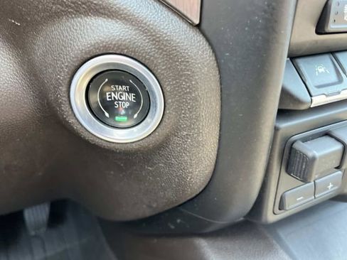 Used 2021 GMC Sierra 1500 Denali w/ Denali Ultimate Package AWD/4WD image 41