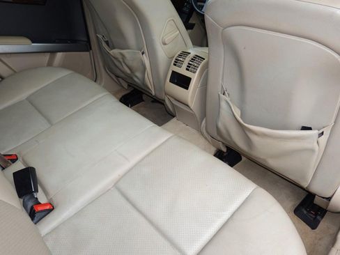 Used 2010 Mercedes-Benz GLK 350 2WD image 24