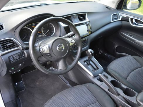 Used 2019 Nissan Sentra SV FWD image 10