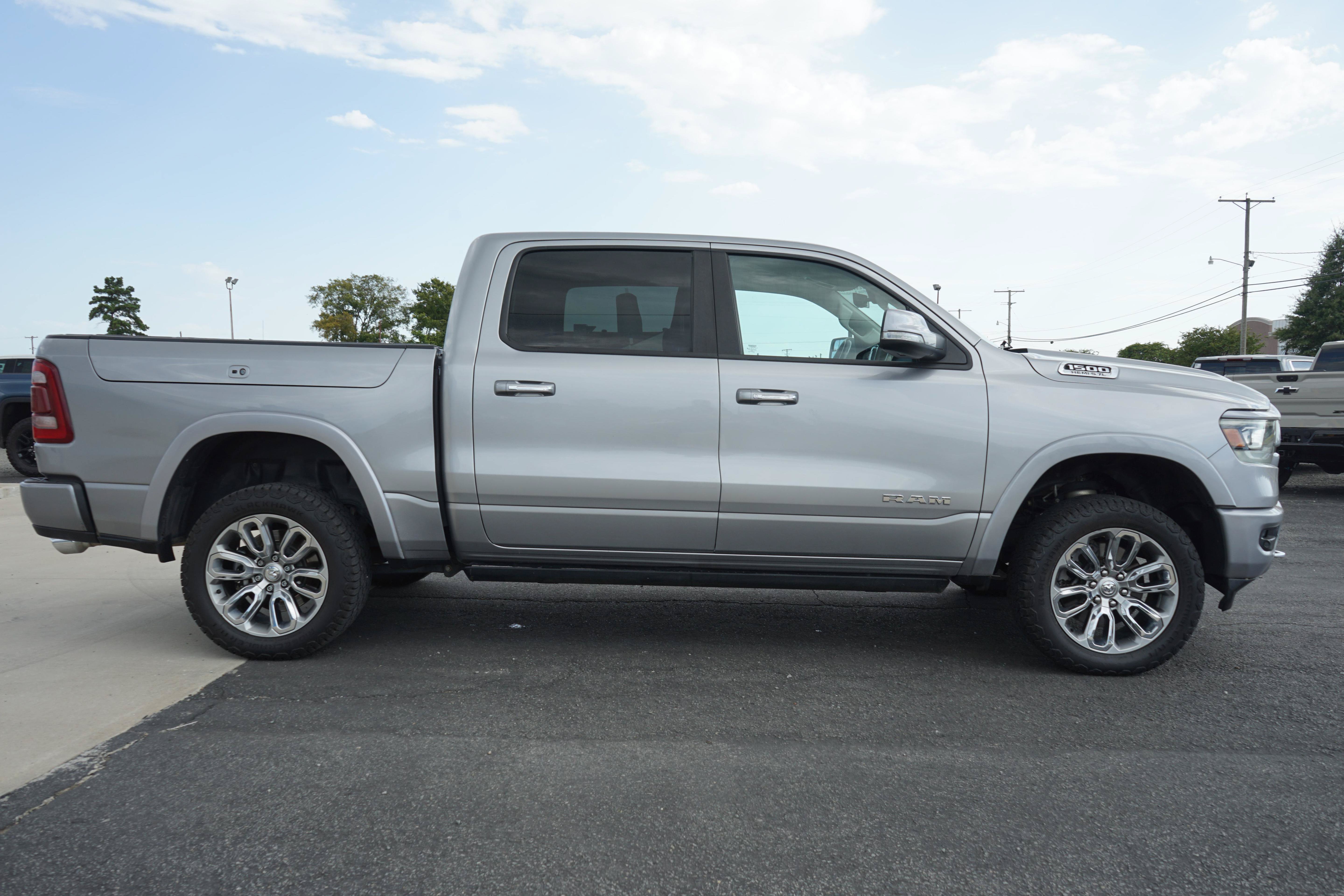 Used 2022 RAM 1500 Laramie w/ Laramie Southwest Edition AWD/4WD image 6