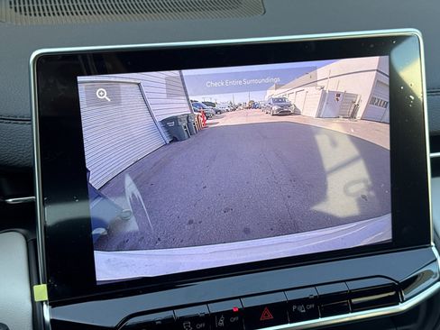 New 2026 Jeep Compass Limited image 18