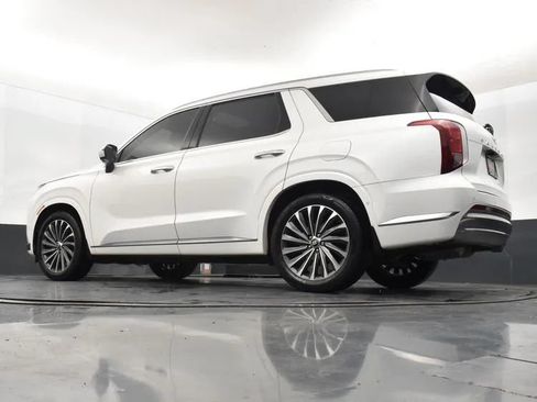 Used 2023 Hyundai Palisade Calligraphy FWD image 12