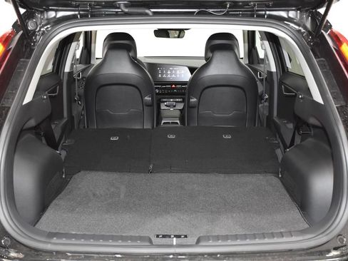 New 2025 Kia Niro EX image 28