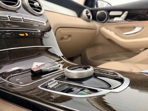 Used 2019 Mercedes-Benz GLC 300 image 44