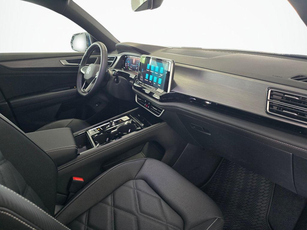 New 2026 Volkswagen Atlas Cross Sport SE AWD/4WD image 41