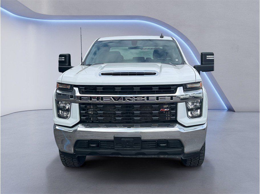 Used 2023 Chevrolet Silverado 2500 LT AWD/4WD image 2