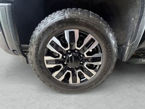 Used 2024 GMC Sierra 2500 Denali Ultimate AWD/4WD image 29