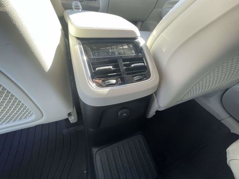 Certified 2023 Volvo XC90 T8 Ultimate w/ Lounge Package image 17