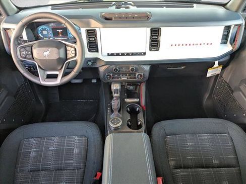 New 2025 Ford Bronco Heritage Edition image 15