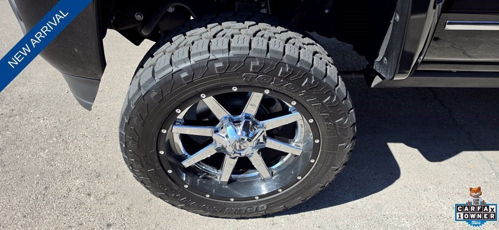 Used 2015 GMC Sierra 2500 Denali w/ Duramax Plus Package AWD/4WD image 5