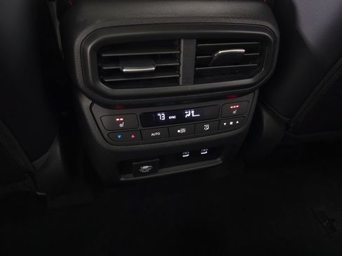Used 2026 Honda Pilot Black Edition image 39