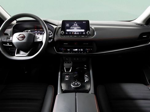 Used 2025 Nissan Rogue SV w/ Rock Creek Premium Package image 18