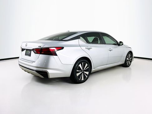 Used 2022 Nissan Altima 2.5 SV image 9