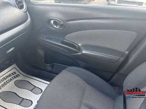 Used 2016 Nissan Versa SV image 15