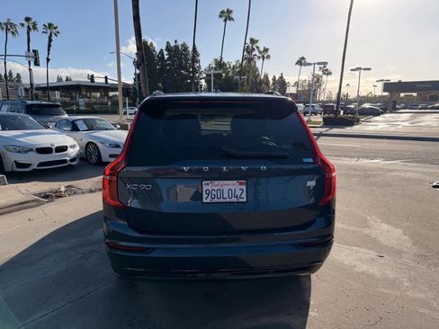 Used 2023 Volvo XC90 T8 Plus image 4