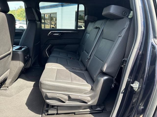 Used 2026 Chevrolet Suburban Z71 AWD/4WD image 18