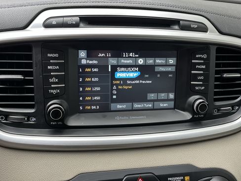 Used 2017 Kia Sorento AWD w/ LX Convenience Package image 18