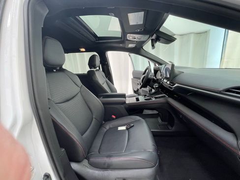 Used 2025 Toyota Sienna XSE image 16
