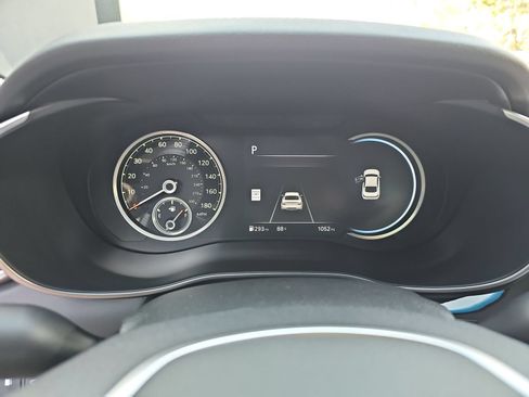 Certified 2026 Genesis G70 2.5T RWD image 22