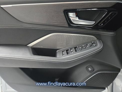Used 2024 Acura MDX SH-AWD w/ Advance Package image 21