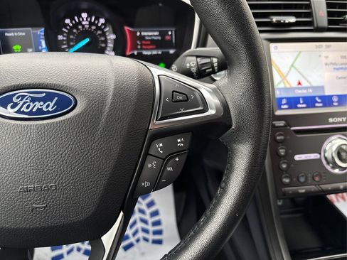 Used 2020 Ford Fusion Energi Titanium image 34