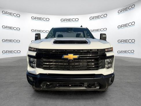 Used 2024 Chevrolet Silverado 2500 W/T w/ WT Convenience Package AWD/4WD image 2