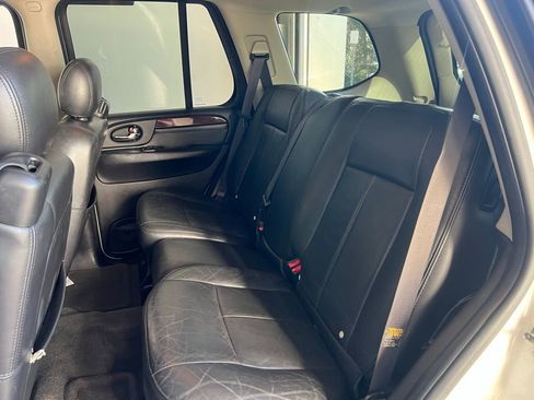 Used 2005 GMC Envoy Denali image 6