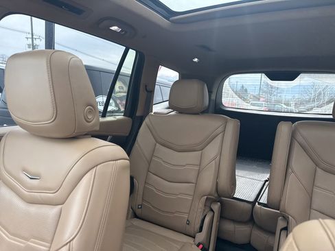 Used 2020 Cadillac XT6 Premium Luxury w/ Platinum Package image 20