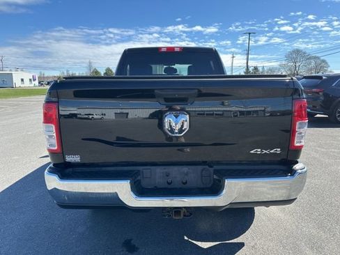 Used 2022 RAM 2500 Tradesman w/ Chrome Appearance Group AWD/4WD image 6