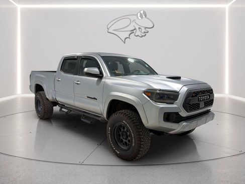 Used 2023 Toyota Tacoma TRD Sport w/ Black Out Package (TMS) AWD/4WD image 7