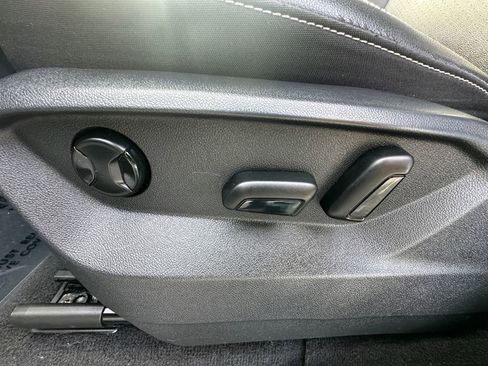 Used 2021 Volkswagen Atlas SE image 10