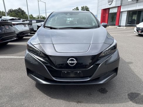 Used 2025 Nissan Leaf S FWD image 2