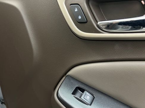 Used 2019 GMC Yukon Denali w/ Denali Ultimate Package AWD/4WD image 30