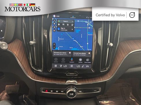 Certified 2023 Volvo XC60 B5 Plus w/ Protection Package Premier AWD/4WD image 20