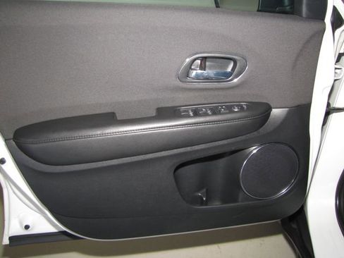 Certified 2022 Honda HR-V EX image 11
