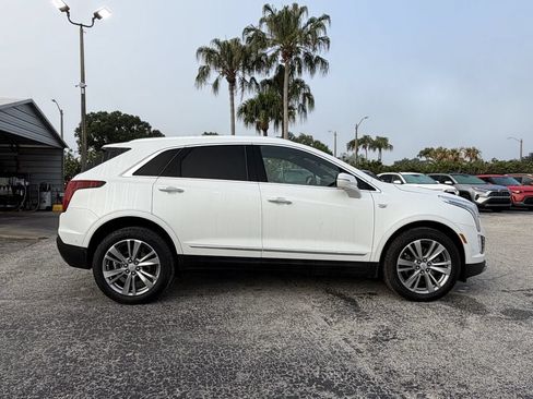 Used 2024 Cadillac XT5 Premium Luxury w/ Technology Package FWD image 4
