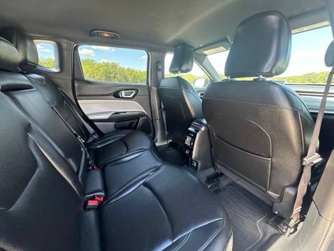 Used 2025 Jeep Compass Limited AWD/4WD image 18